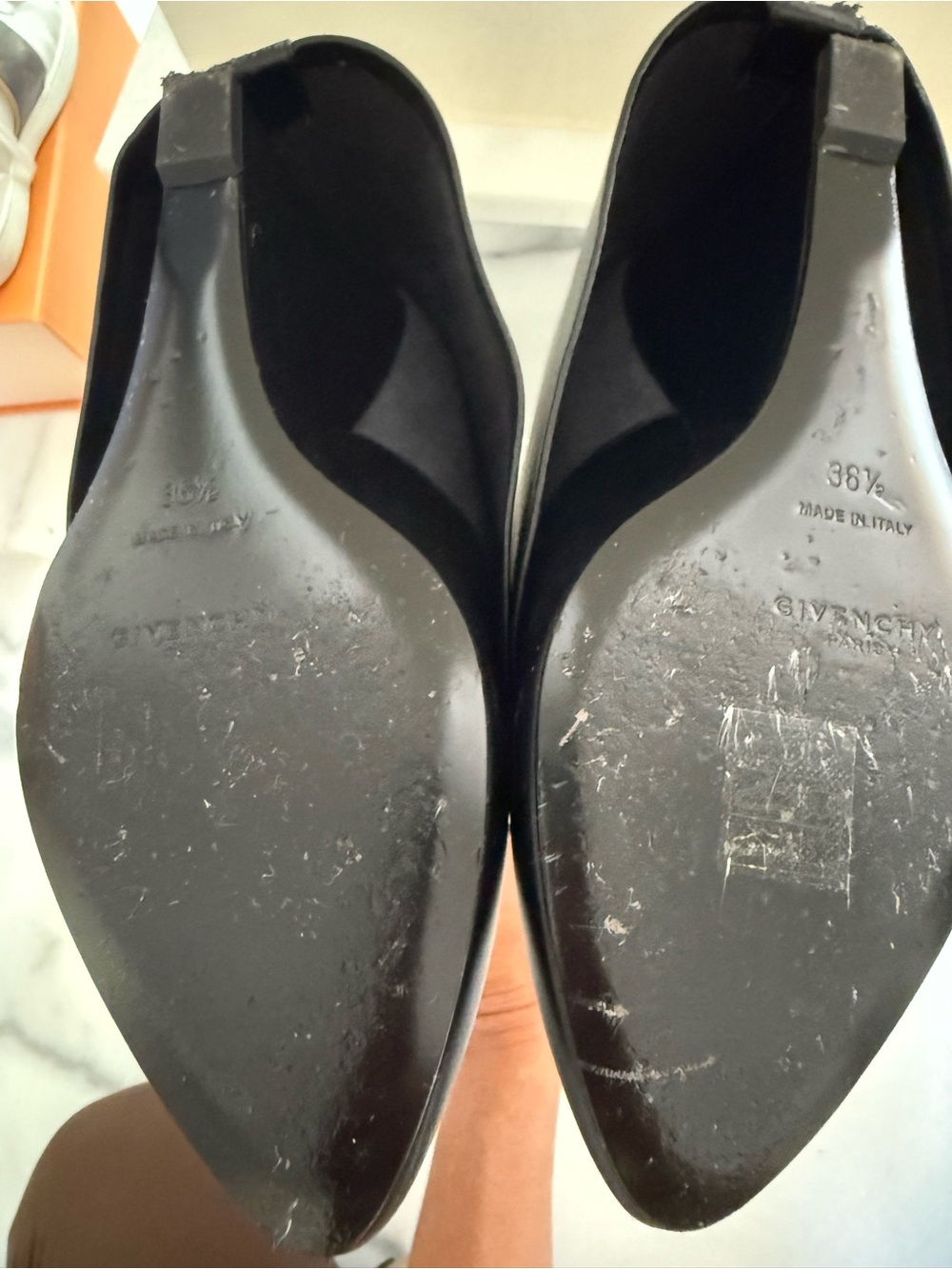 Authentic Givenchy shark boots - Picture 5 of 7
